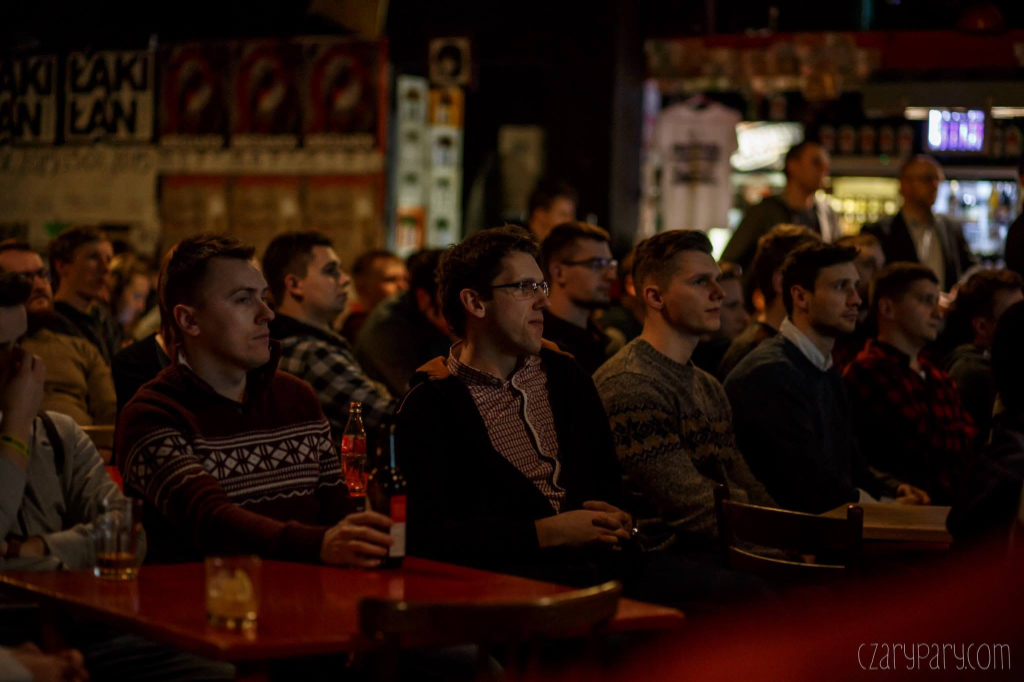 Uczestnicy JavaScript Białystok #1 słuchający prezentacji